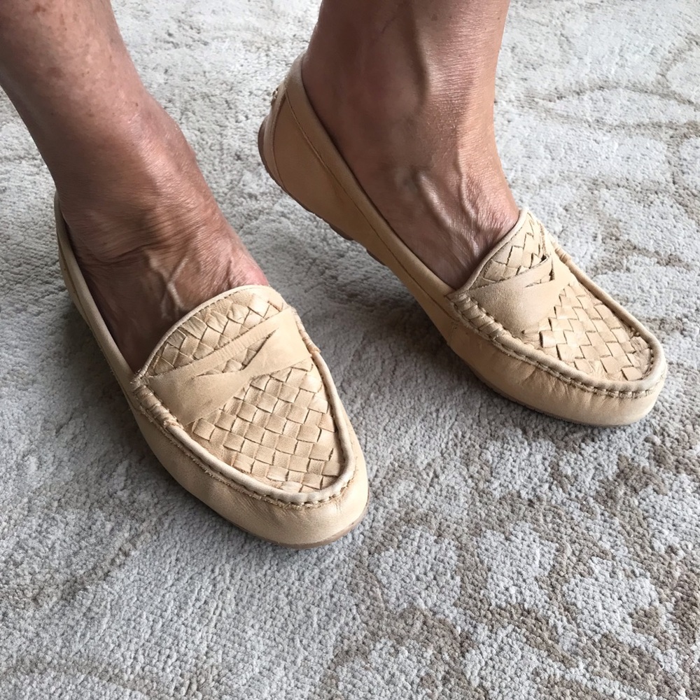 White Mountain Tan Loafers